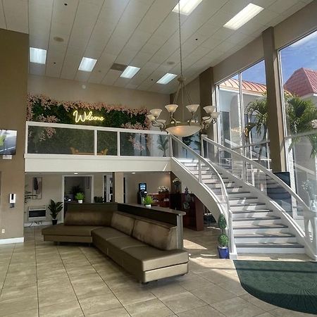 Quality Inn & Suites Conference Center New Port Richey Zewnętrze zdjęcie