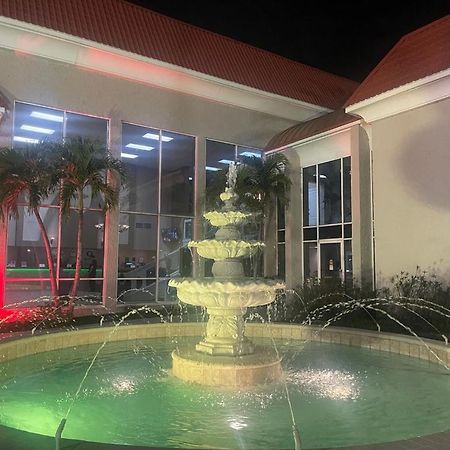 Quality Inn & Suites Conference Center New Port Richey Zewnętrze zdjęcie